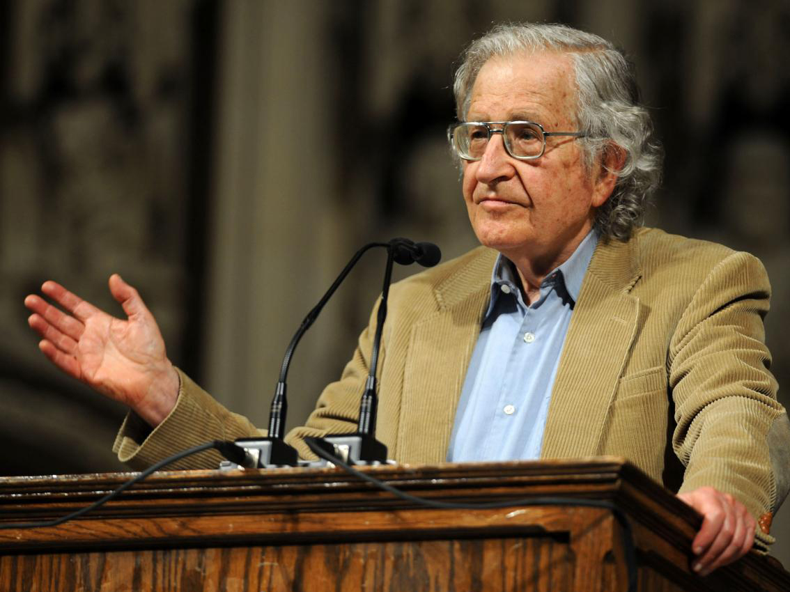 Noam_Chomsky_isolamento_Giuseppe_Ursino_blog